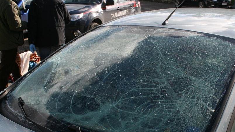 La bomba esplode in auto Muratore grave: arrestato 