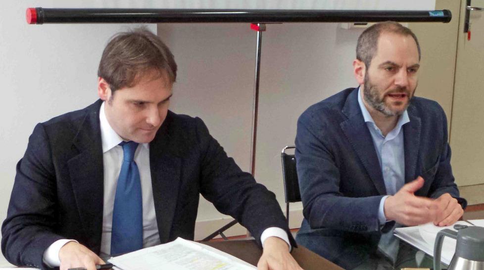 Matteo Fornasini (Fi) e l'assessore Roberto Serra 