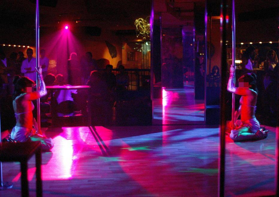 Uno spettacolo di lap dance (foto di archivio)