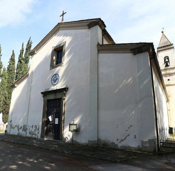 Razzia di fronte alla chiesa, vittima un ex consigliere 