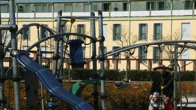 Possibili acquirenti per i tre immobili della Polis srl