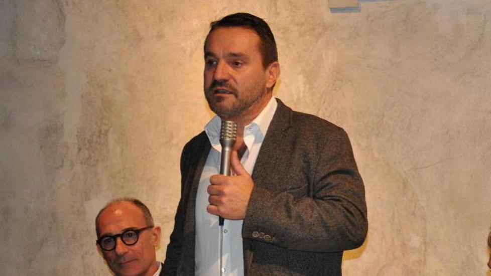 Ecco «Versilia, su la testa!» di Neri