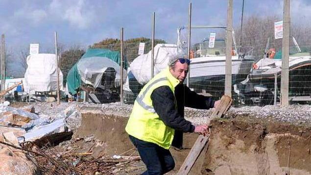 La spiaggia è arretrata di dieci metri