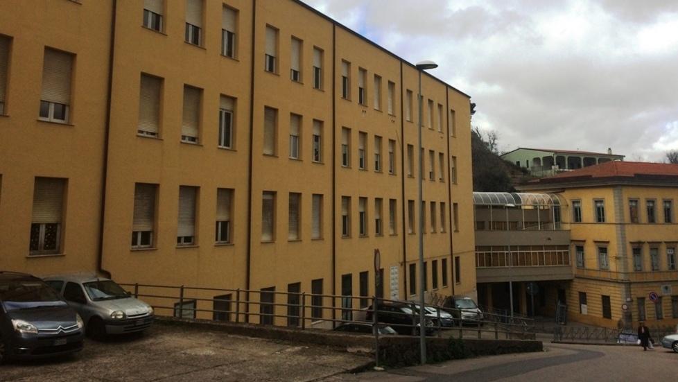 Carenza di banchi a scuola Nughedu li “presta” a Ozieri 