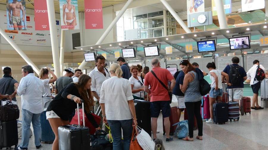 L’aeroporto cresce ancora presto un nuovo terminal