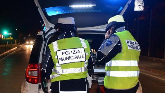 Malore in auto, i vigili le salvano la vita