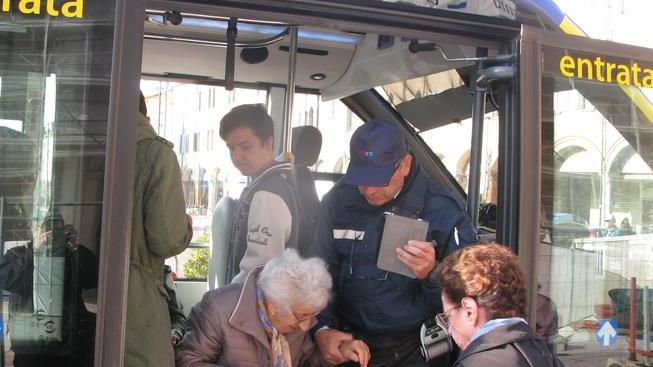 Bus e corriere, dieci domande sul gradimento