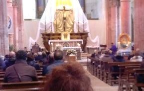 Commosso addio all’insegnante 