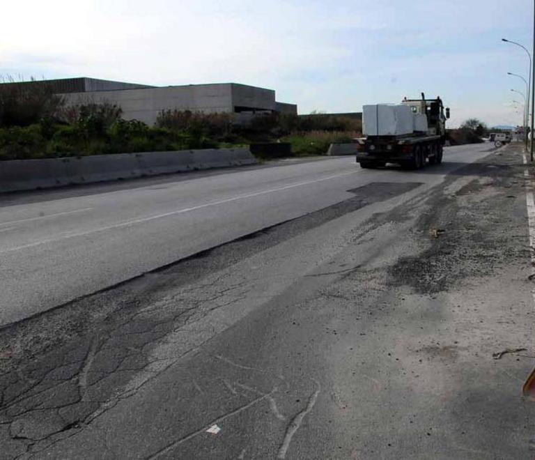 Strade colabrodo, arriva l’operazione “buche zero” 