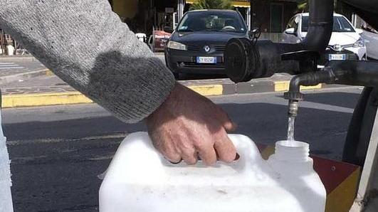 Frana distrugge 3 sorgenti Venti famiglie senz’acqua