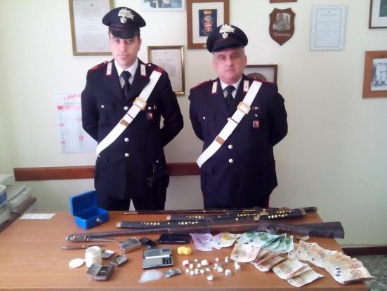 Droga e armi, arrestato un 50enne 