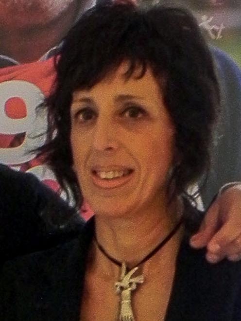 Il Pd sceglie le primarie e candida Giamila Carli 