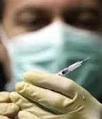 I sintomi: febbre alta, nausea e vomito