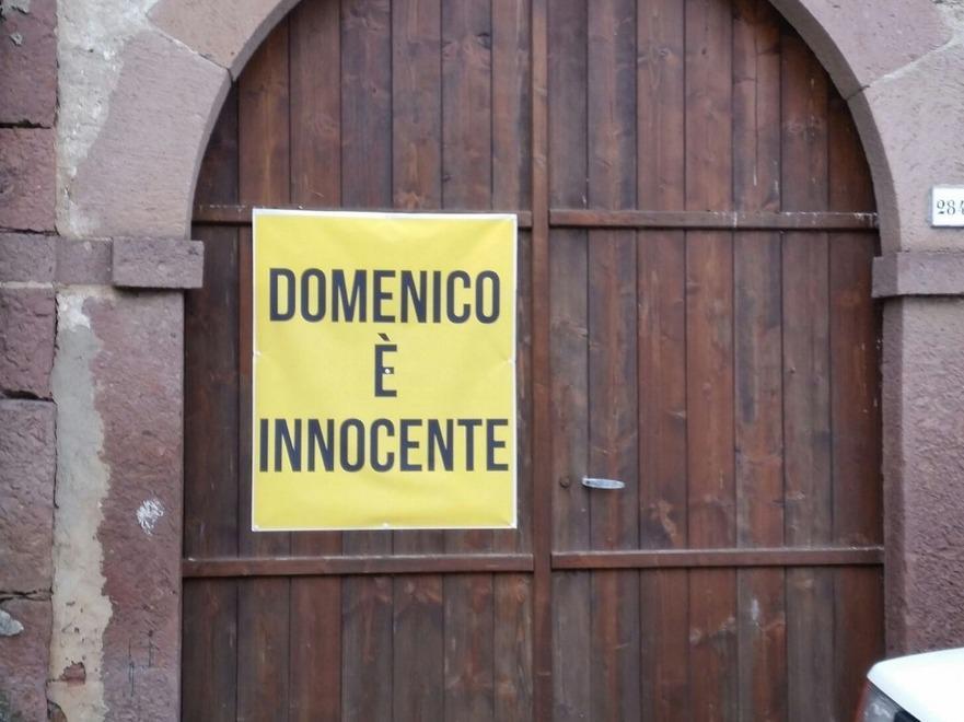 Striscioni e manifestazione per Domenico 