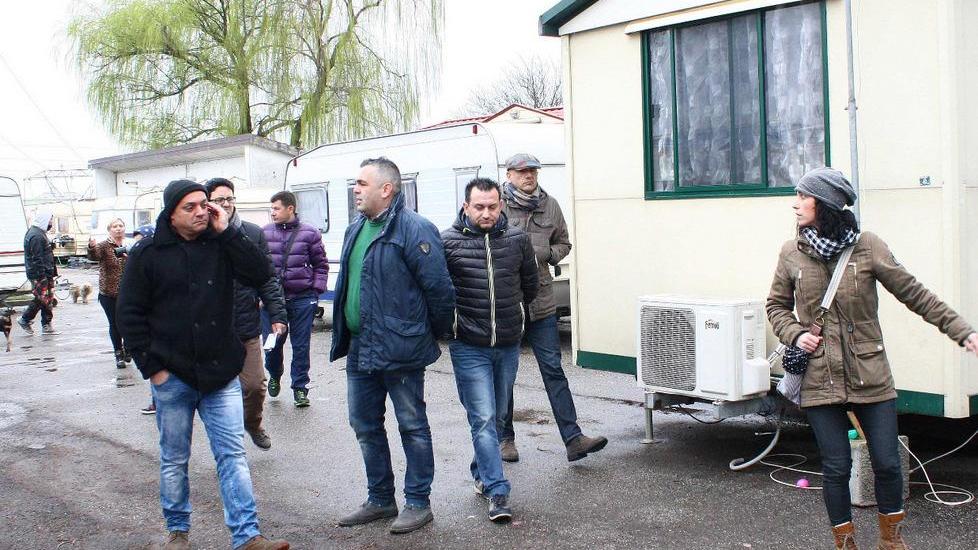 I sinti alla Lega: ci volete in un campo di prigionia?