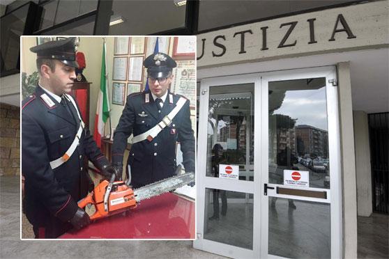 La motosega sequestrata dai carabinieri