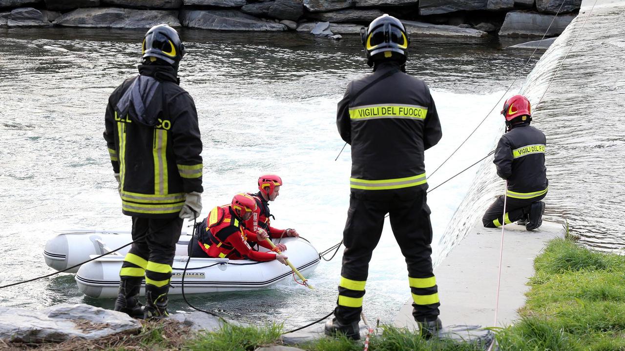 Un'altra immagine delle ricerche dei vigili del fuoco (Foto Nucci)