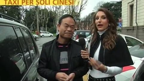 Si accendono i riflettori e scatta l’effetto Mediaset