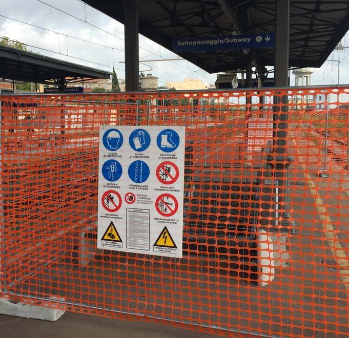 Chiuso di notte il sottopassaggio alla stazione
