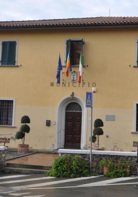 Pd, venti di guerra i socialisti attaccano «Primarie truffa» 
