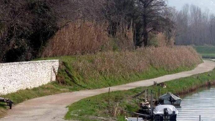 Nell’incuria la passeggiata romantica