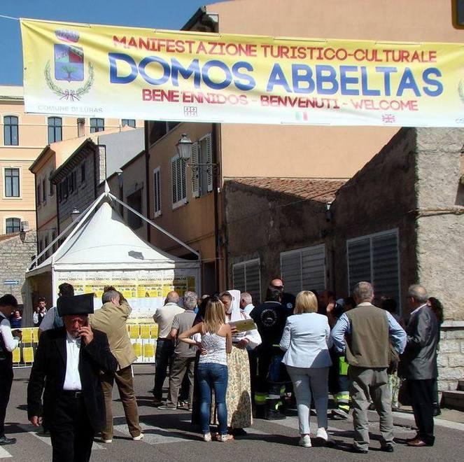 Domos Abbeltas, organizzatori al lavoro 