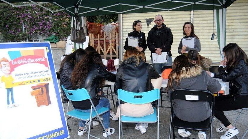 Sogni e bisogni dei giovani, un questionario dei 5 Stelle