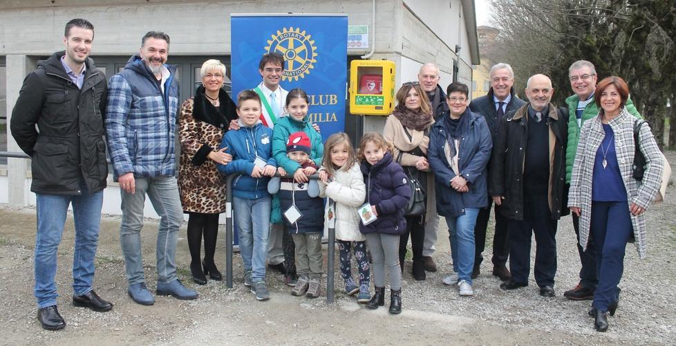 Defibrillatore del Rotary nel parco del Giambellino