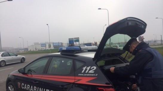Evade dai domiciliari, arrestato