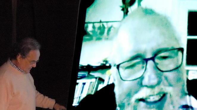 Da sinistra Roberto Barocci (Forum ambientalista) segue in collegamento via Skype il professor Paolo Rabitti (foto Agenzia Bf)