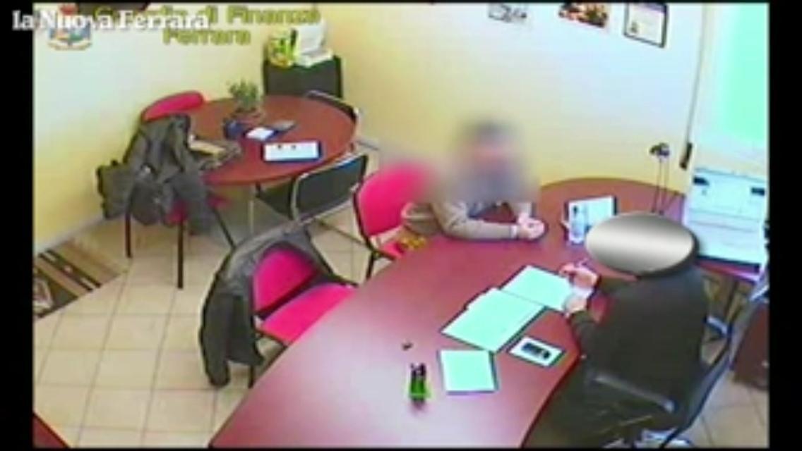 Il video diventato una prova delle tangenti intascate da Di Salvatore