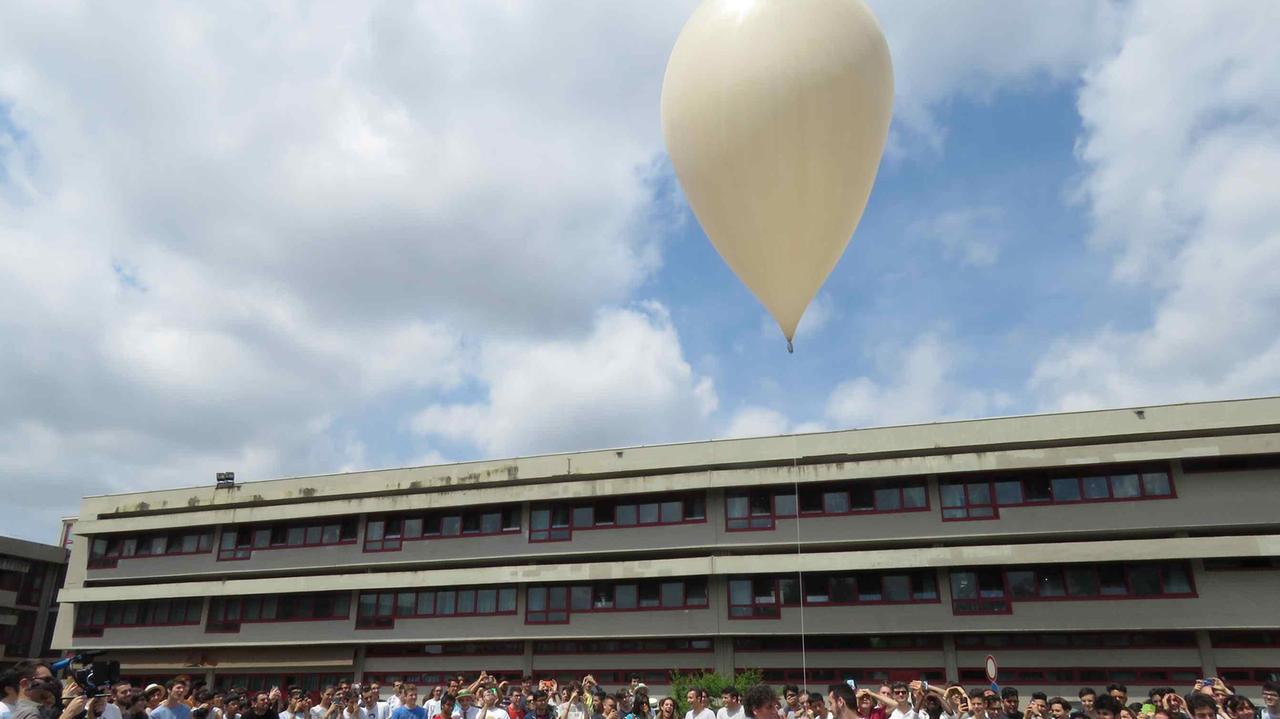 Studenti del Buzzi in finale del business game sul tessile