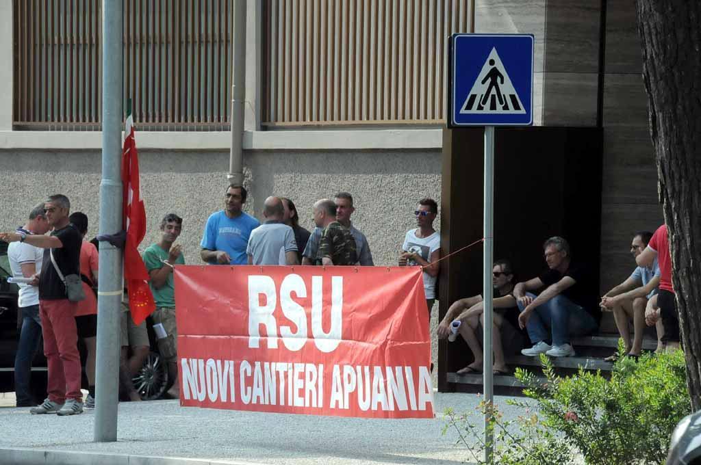 Esuberi a Nca, Pd e sindacati all'attacco: "La società non rispetta gli accordi del 2012"