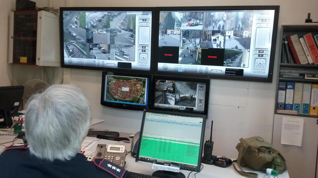 La sala operativa dlela polizia municipale
