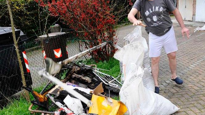 Casa distrutta per una candela accesa