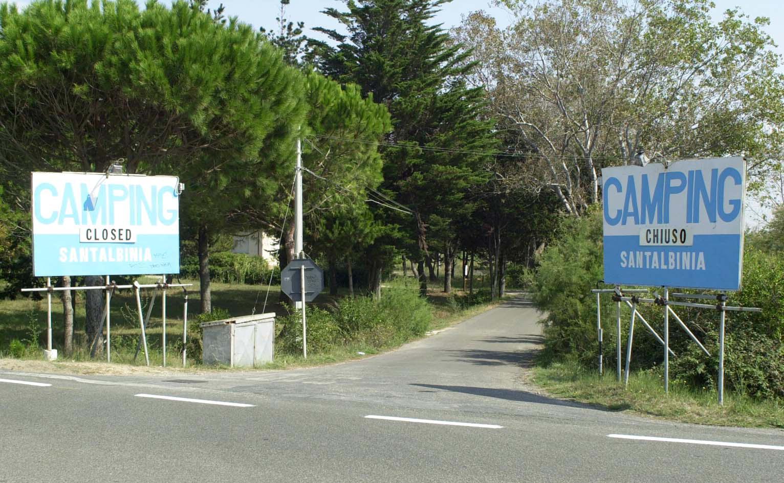La via d'accesso  al camping Sant'Albinia
