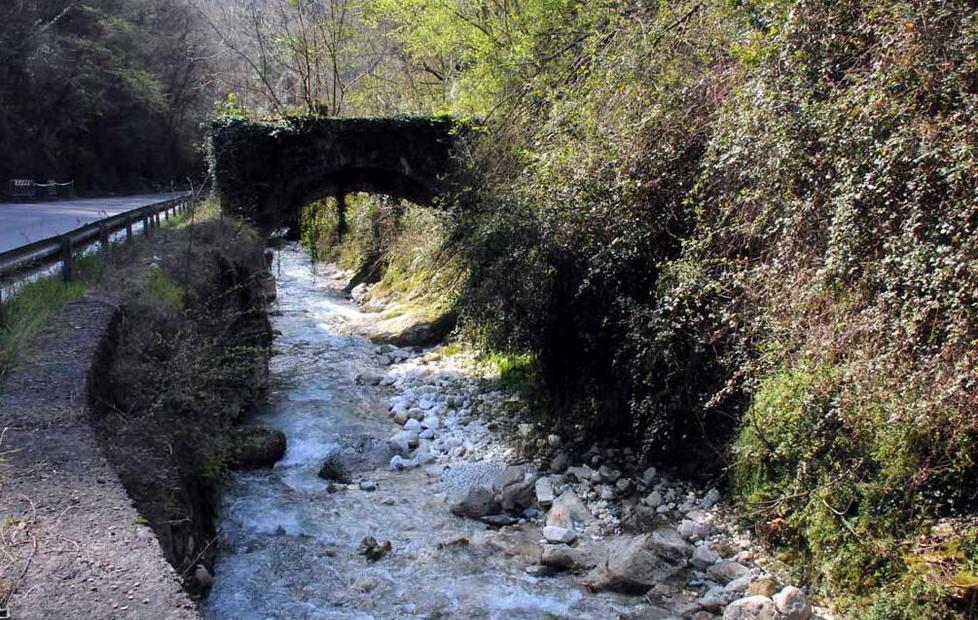 Dopo Pasqua i lavori all’argine crollato 
