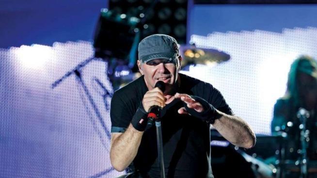 Vasco Rossi si racconta: "Se sono diventato il rocker Vasco lo devo a Gaetano Curreri"