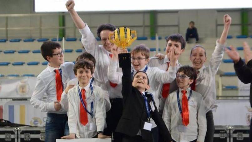 Ha appena 9 anni: è vicecampione italiano di robotica