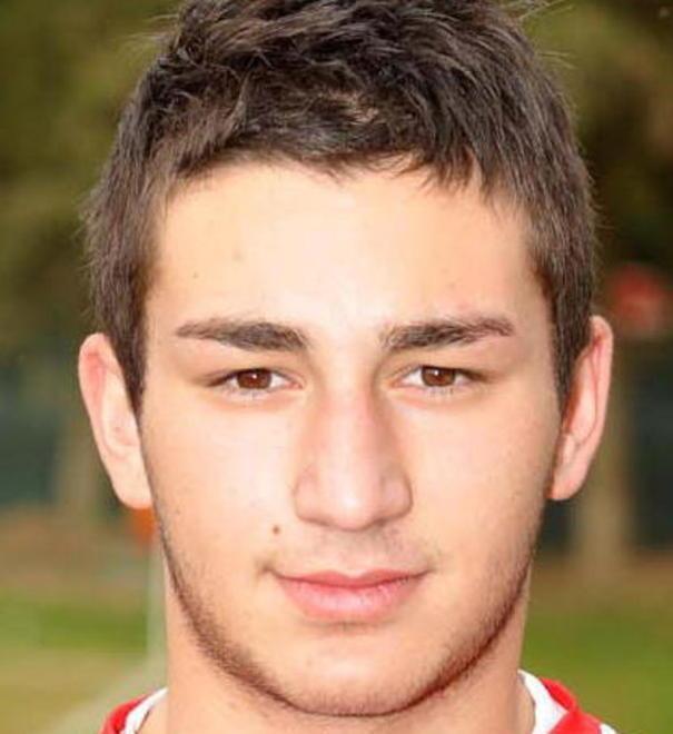 Marsilio (16 anni) e Bondi (55) in campo con il Porto Azzurro 