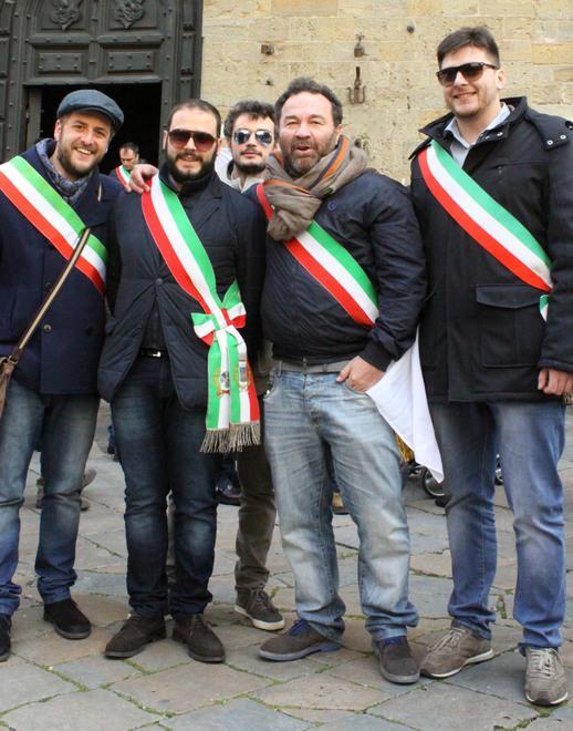 I “piccoli” irriducibili «Regione, giù le mani dai nostri Comuni» 