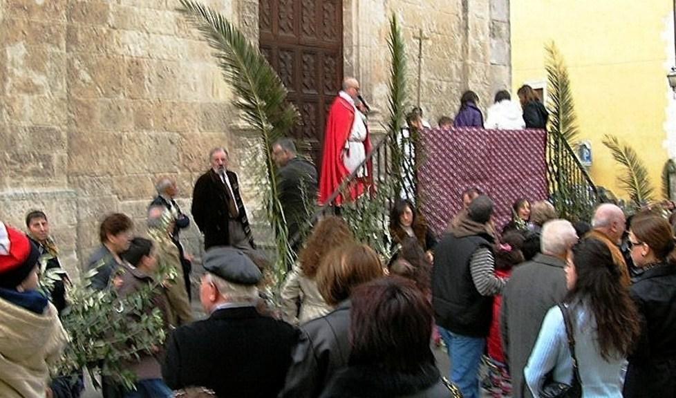 Ossi si prepara per i riti pasquali 