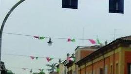 Via Emilia, semaforo... pericoloso