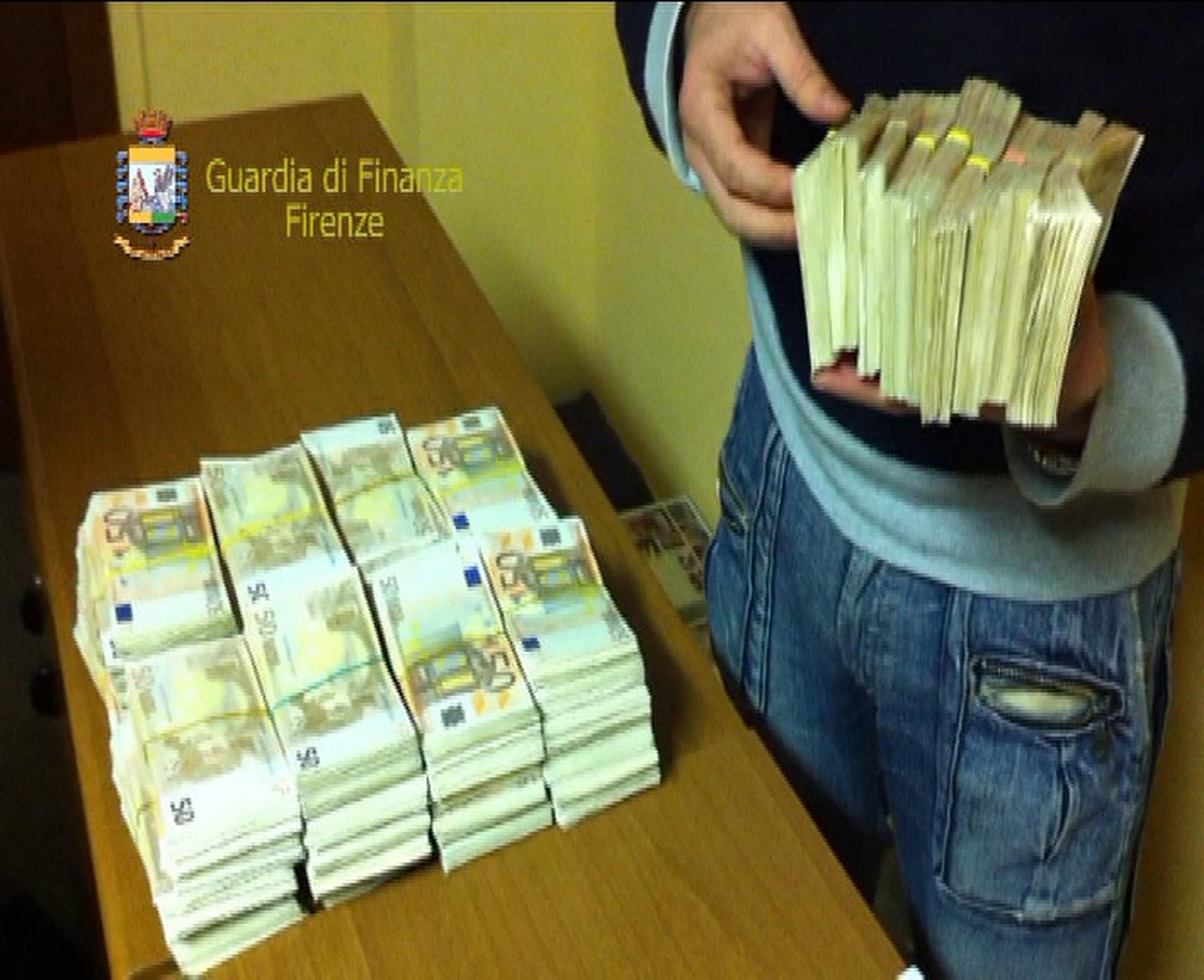 Cominciato il maxiprocesso sul riciclaggio di denaro attraverso i money transfer