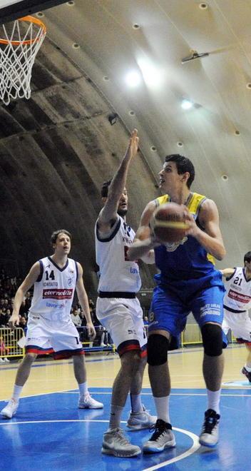 Basket Golfo «Niente drammi, playoff possibili» 