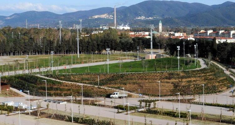 Banchi del mercato al Parco dopo Pasqua 