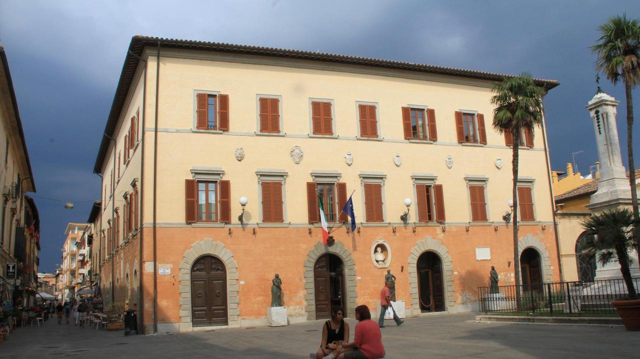 Il Comune di Orbetello (foto Russo)