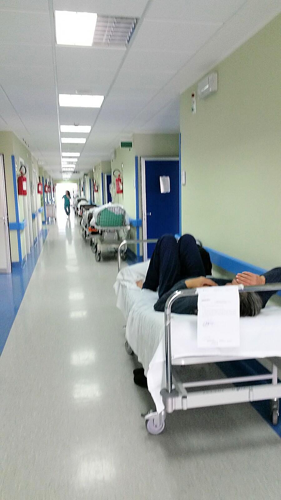 Barelle in corsia in Gastrointerologia