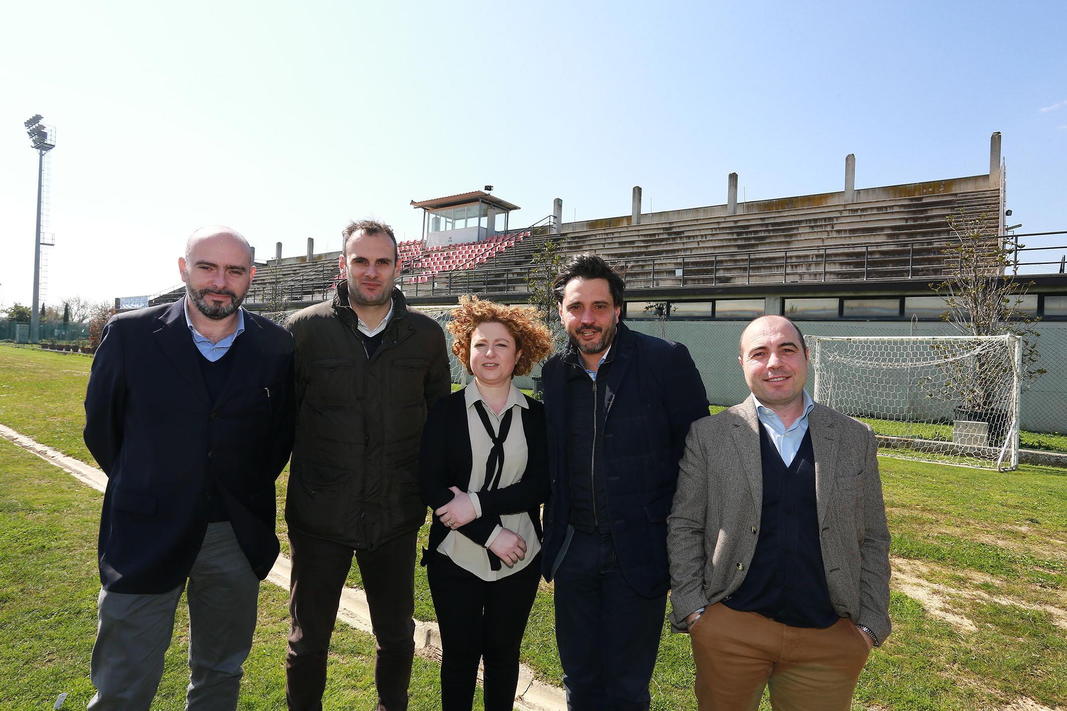 La presentazione dei lavori sotto la tribuna 