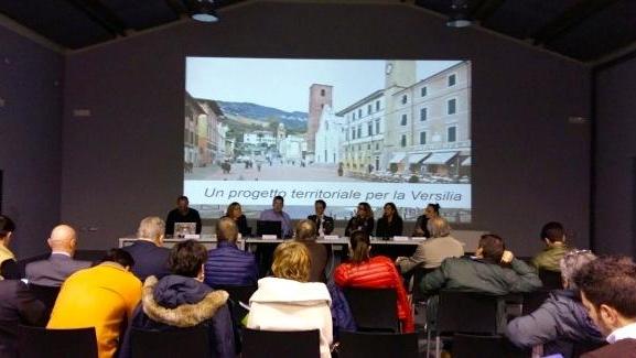 Sì al Consorzio unico versiliese